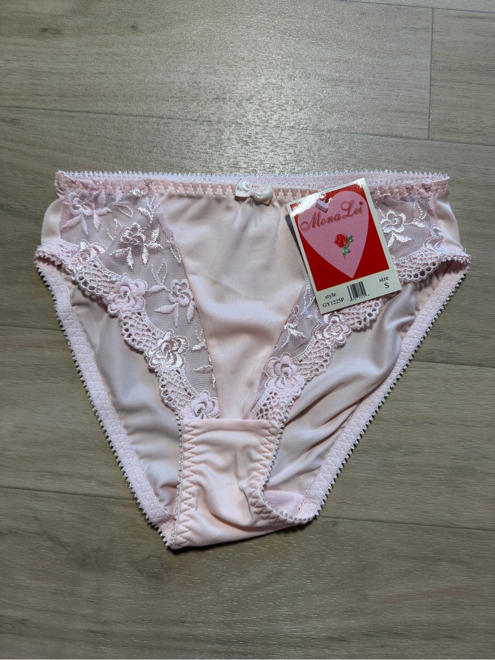 NWT Vintage Y2K Deadstock Baby Pink Embroidered High Leg Panty Size Small